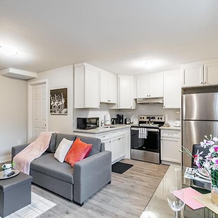 1Br Basement Condo - James Street Hamilton Kültér fotó